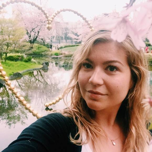 Meet your Posher, Sara - Picture 1 of 1